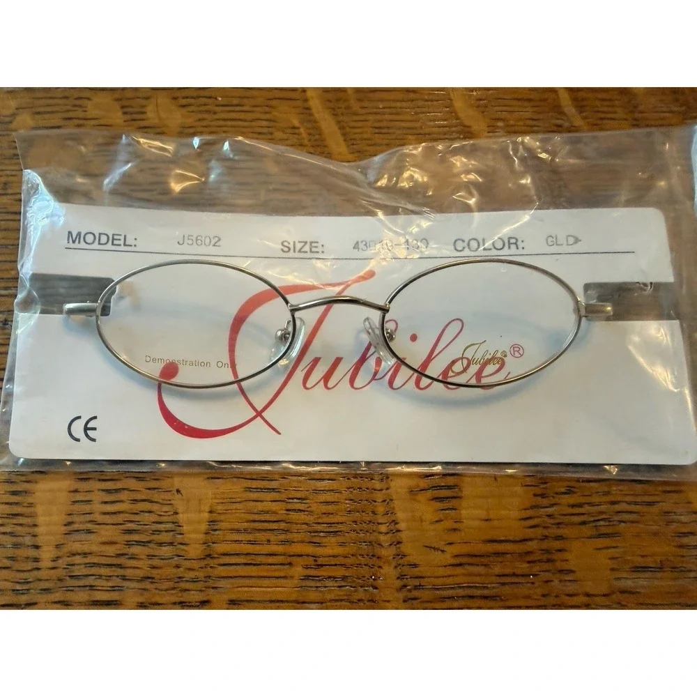 NWT Jubilee Kids 5602 Gold Tone Metal AUTHENTIC EYEGLASSES FRAME RX 43-19-130